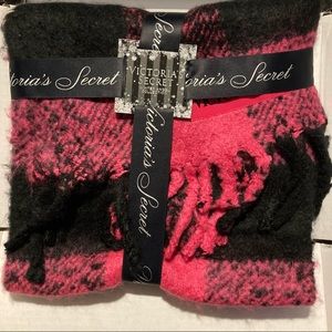 VS winter angels scarf